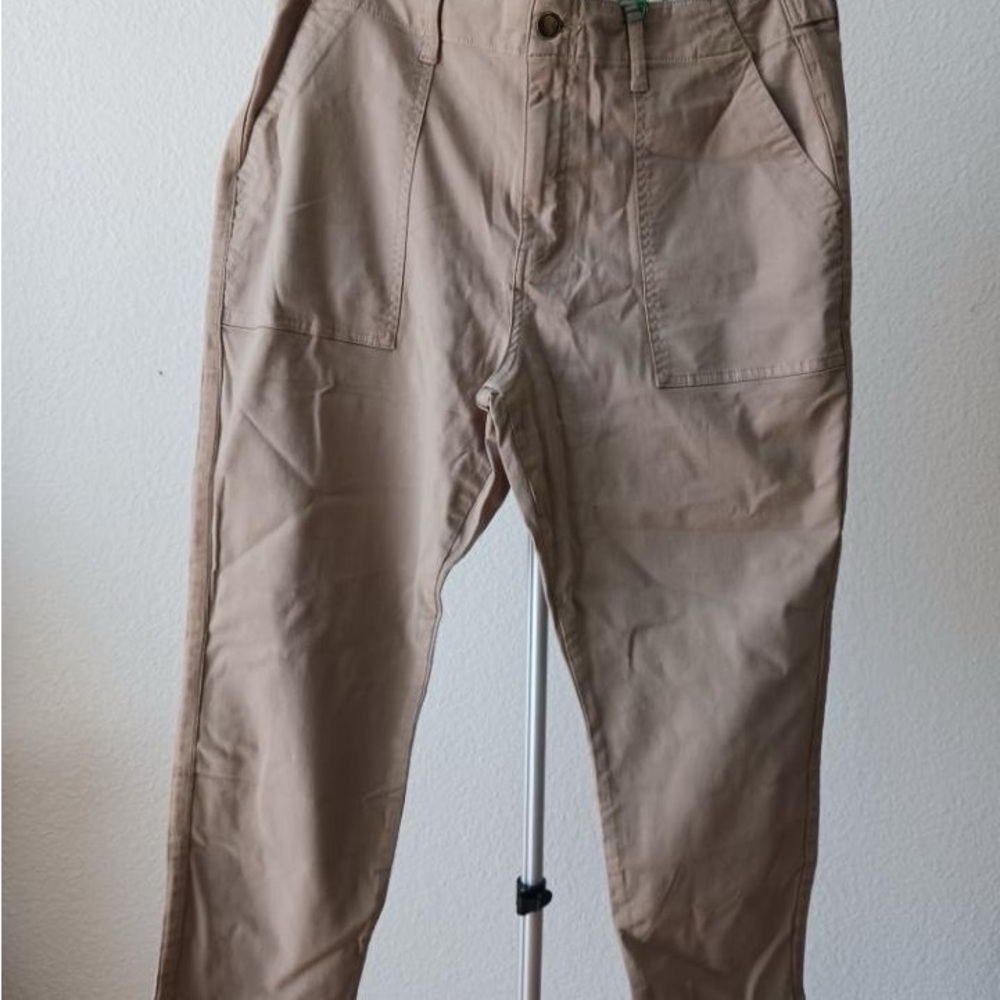 Cosmic Blue Love Jeans 33-Khaki Four Pockets Zipper with Metal Button NWT